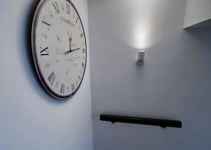 Luminoasa Cu Curte Privata Villa Bükreş