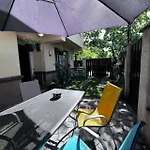 Luminoasa Cu Curte Privata Villa Bukarest