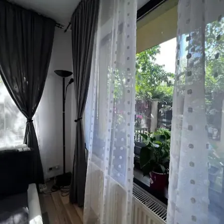 Luminoasa Cu Curte Privata *