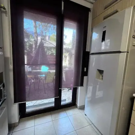 Luminoasa Cu Curte Privata *