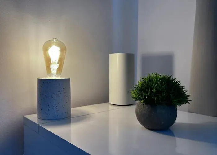 Luminoasa Cu Curte Privata Βίλα